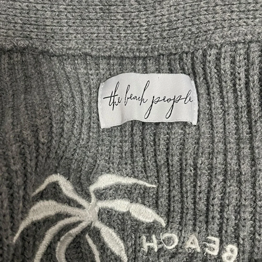 THE BEACH PEOPLE Gray Cable Knit Open Front Cardigan Embroidery‎ On Back | EUC
